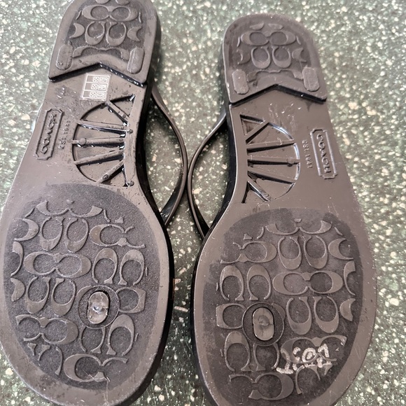 Coach Sz 6 Womens Flip Flops - Picture 3 of 3